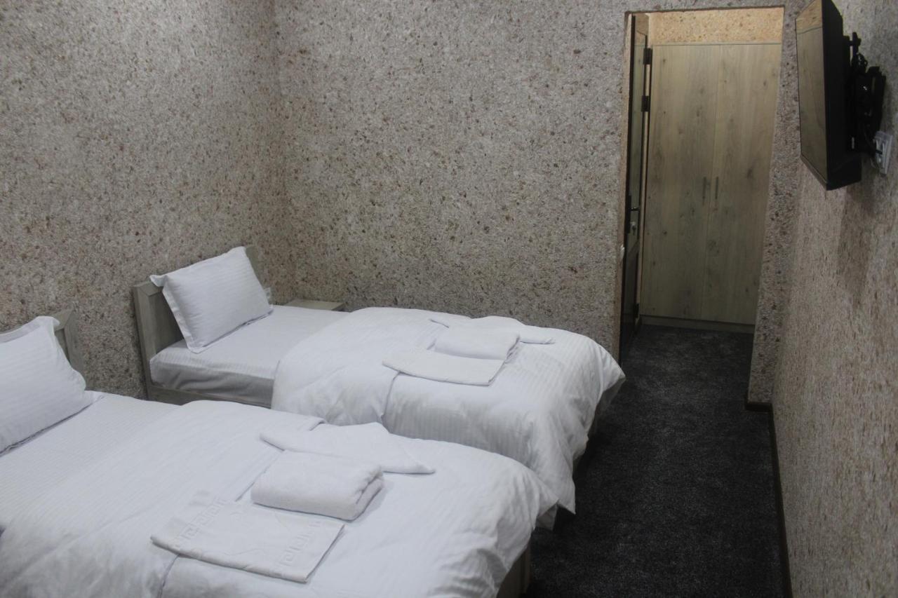 Taxtapul Hotel Tasken Kültér fotó