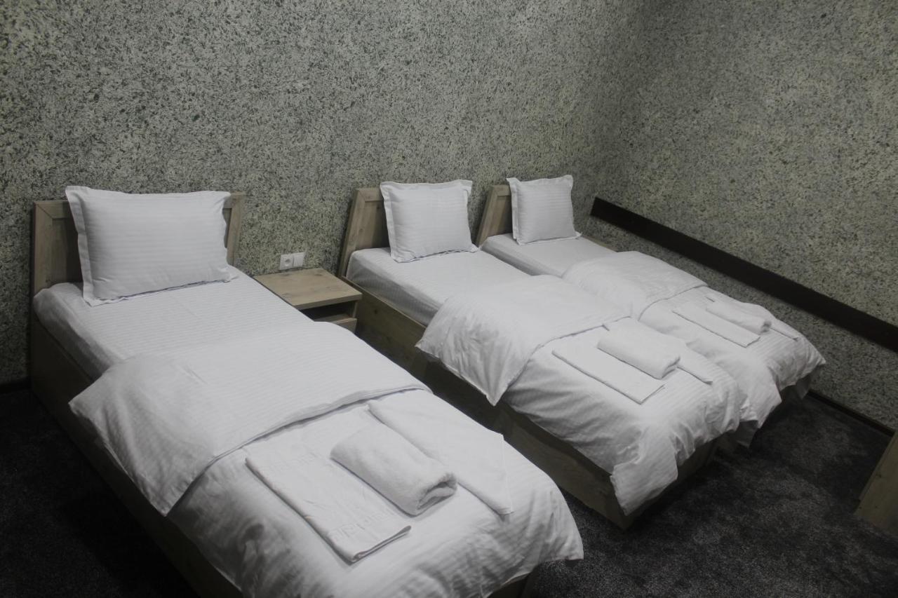 Taxtapul Hotel Tasken Kültér fotó