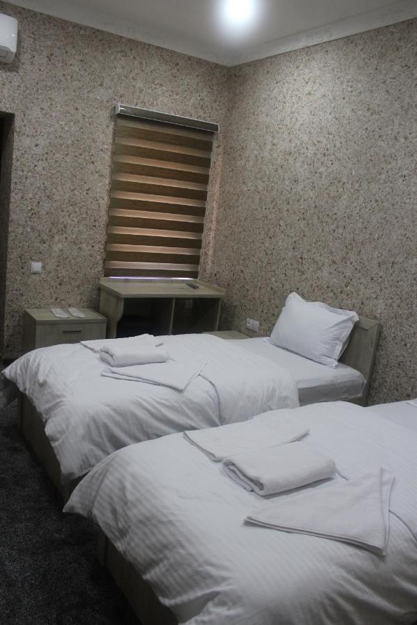 Taxtapul Hotel Tasken Kültér fotó