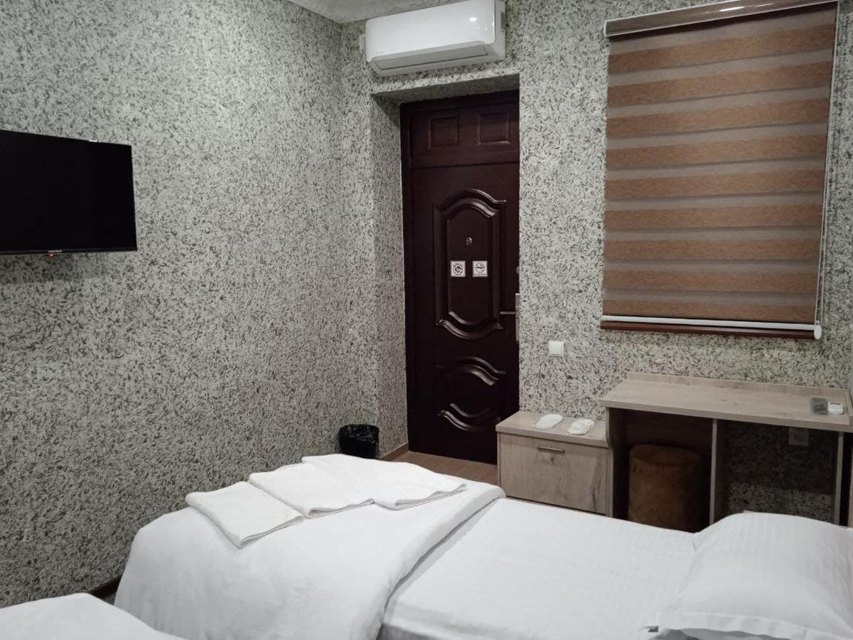 Taxtapul Hotel Tasken Kültér fotó