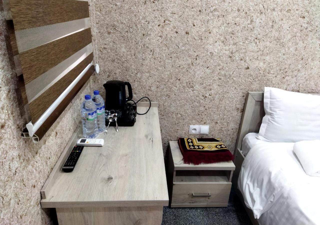 Taxtapul Hotel Tasken Kültér fotó